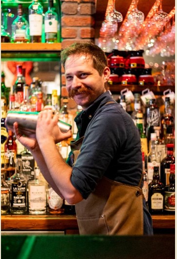 Mixologist Nick Hausman